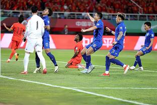 Chủ soái Li - băng: Hài lòng với 1 điểm trước đội Trung Quốc, có lòng tin đánh bại Tajikistan vào vòng trong
